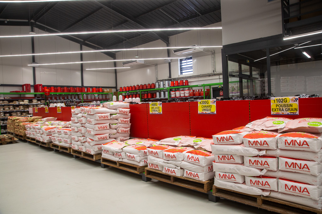 MNA - Magasin 450m2 en libre service